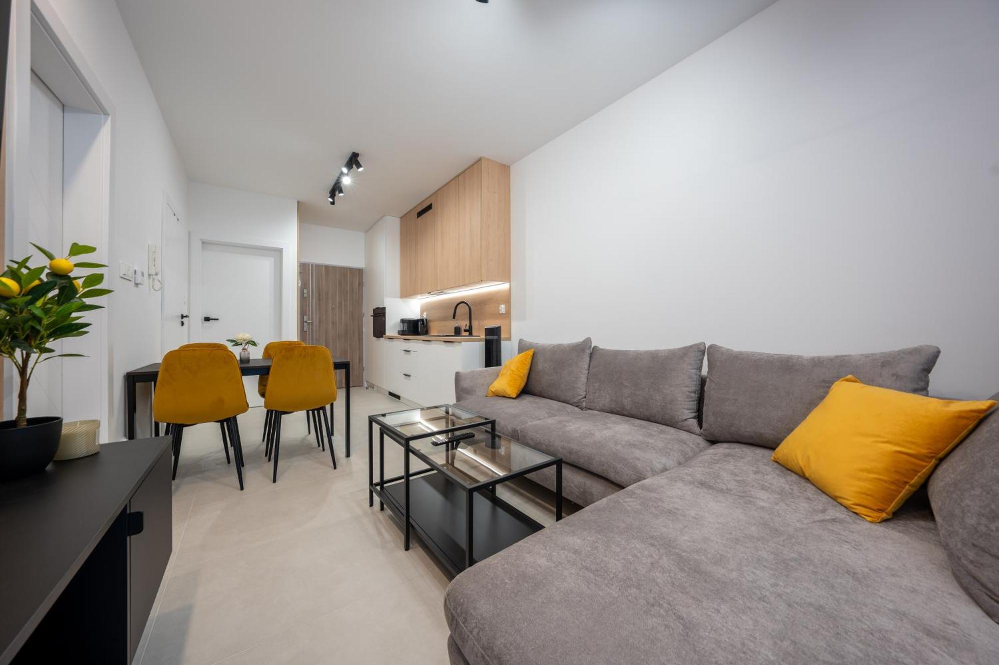 Miodowy Apartament Z Duzym Tarasem W Rewalu, Blisko Morza Exterior foto